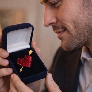 Heart-Shaped Red & Gold Brooch – Elegant Romantic Statement Pin